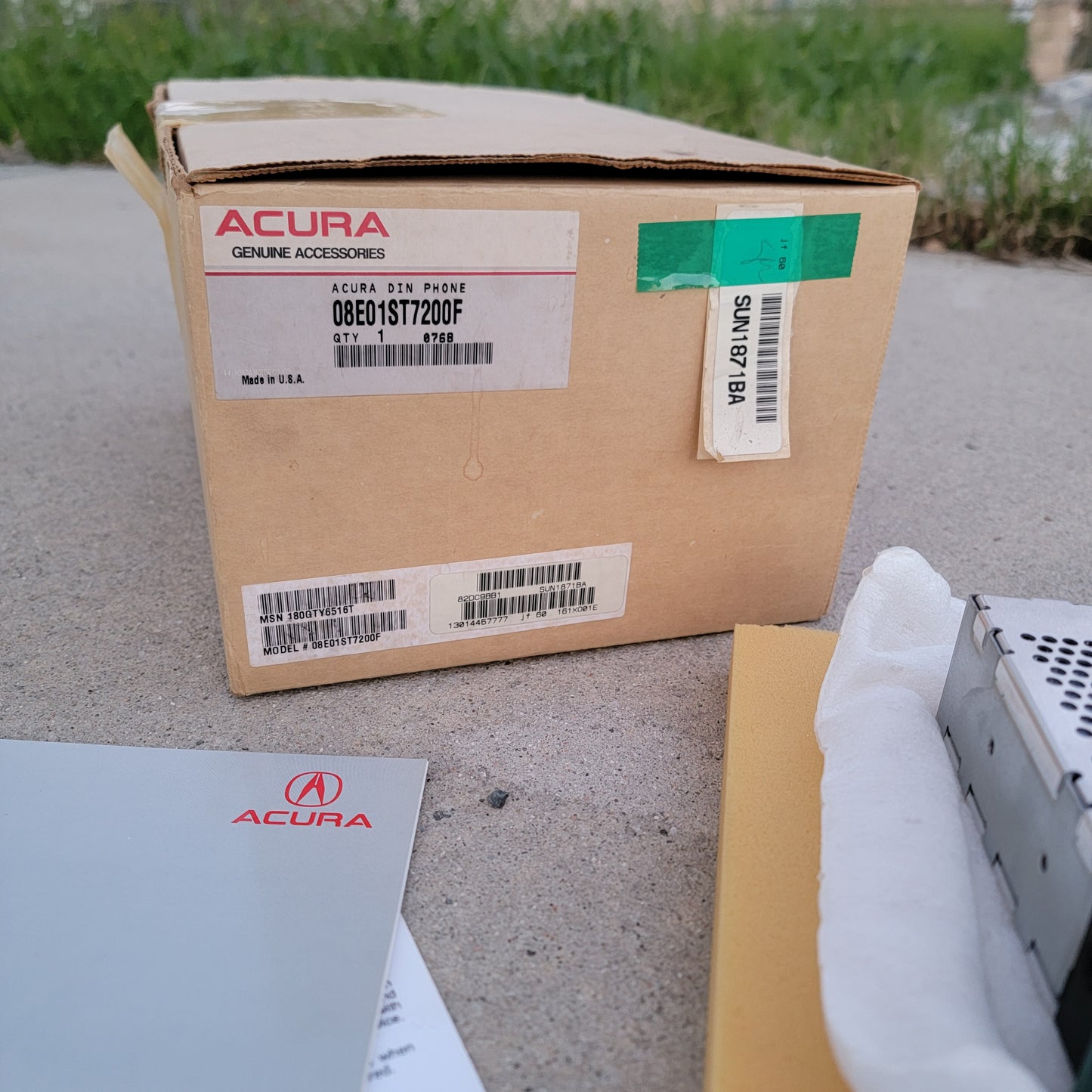 NOS 90's Acura cellular telephone set