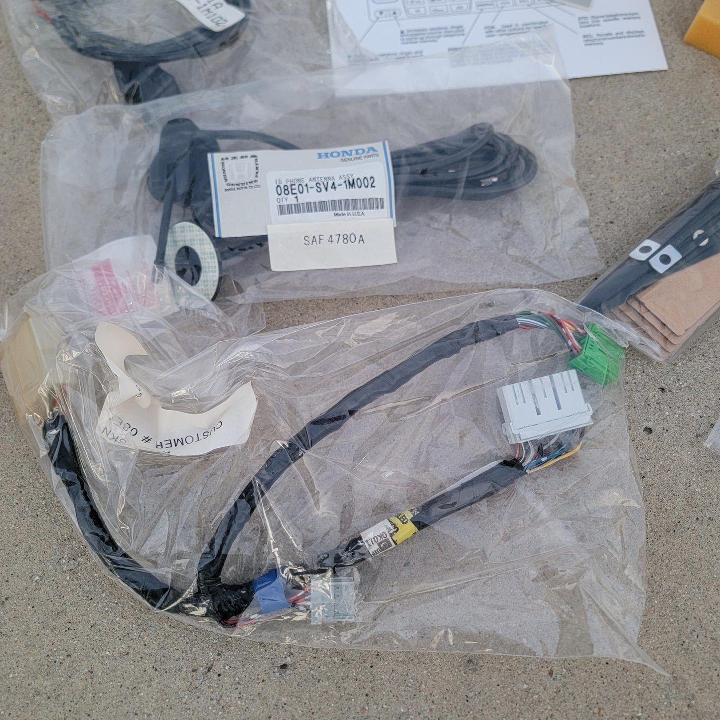 NOS 90's Acura cellular telephone set