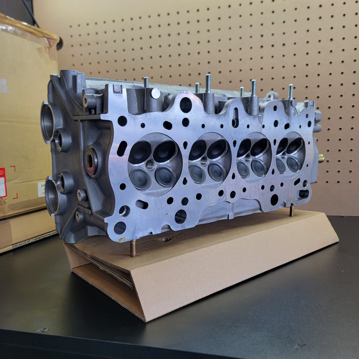NOS Integra Type R B18C5 Cylinder head 10003-P73-305