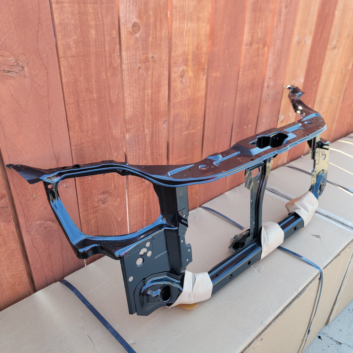 NOS 1996-2000 Honda Civic Radiator support