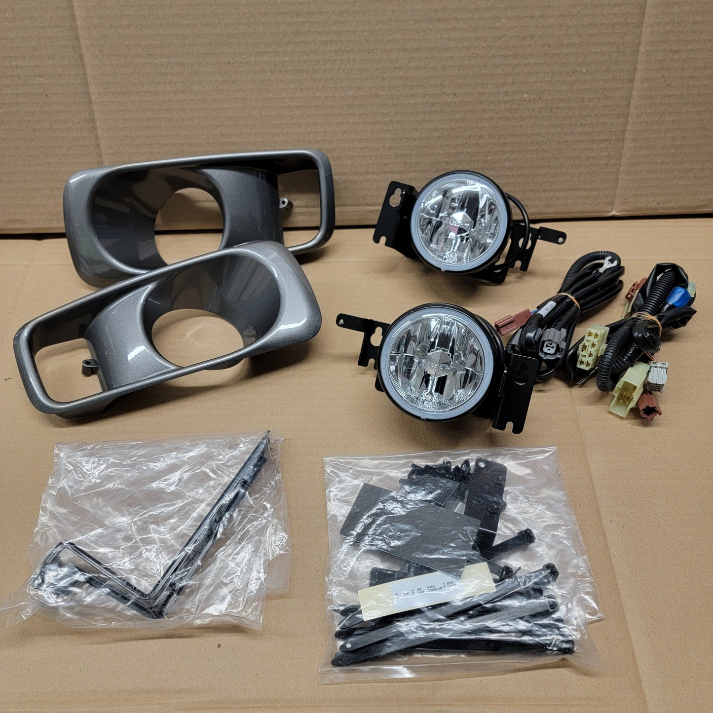 NOS 99/00 Civic fog light set