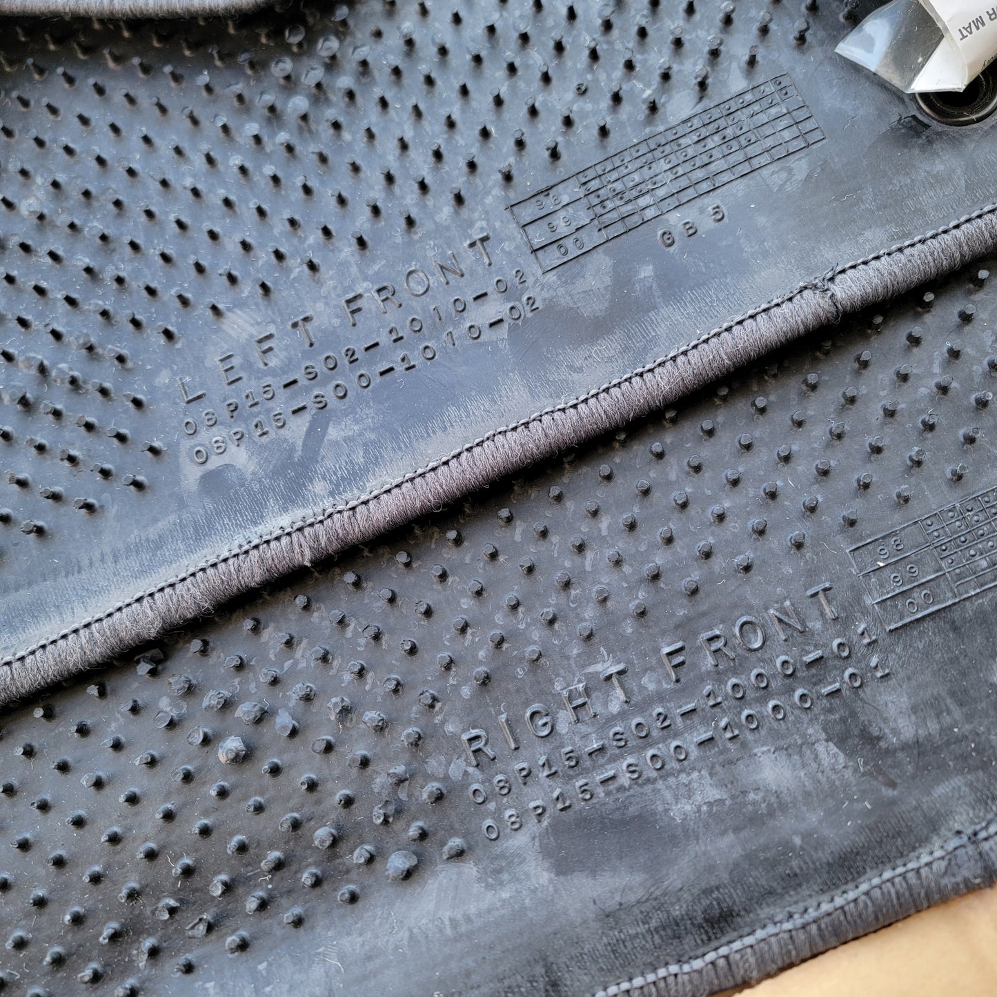 NOS 1996-2000 Honda Civic Floor mats NH264L